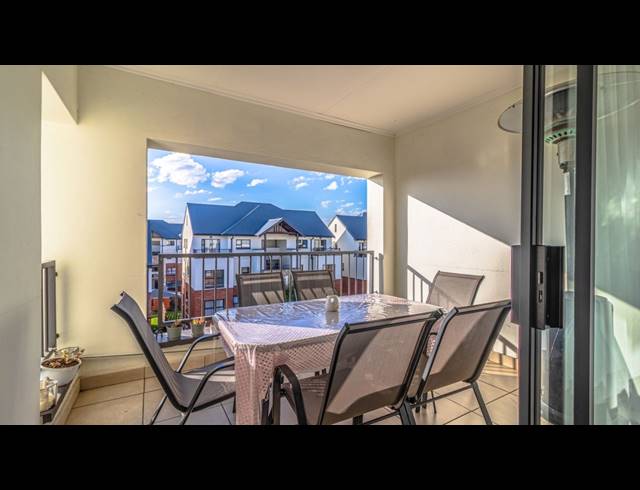 2 BEDROOM APARTMENT FOR SALE IN GREENSTONE HILL